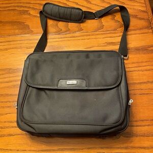 Targus Black Laptop Shoulder Bag